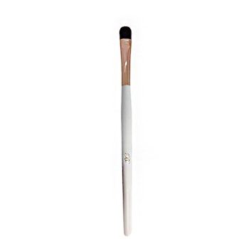 Flat concealer brush