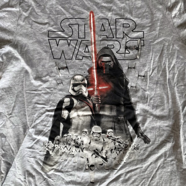 STAR WARS The Force Awakens (170) (USED) T-SHIRT