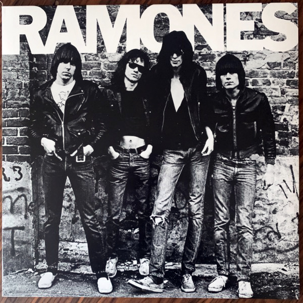 RAMONES Ramones (Sire - Europe 2011 reissue) (EX/NM) LP