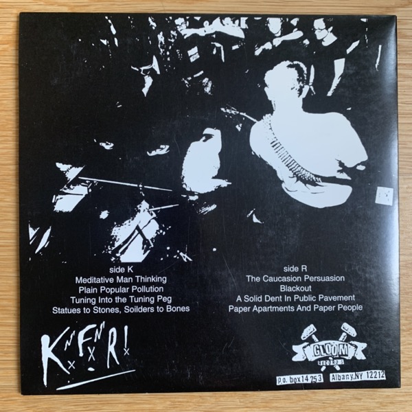 KUNGFU RICK Statues To Stones, Soilders To Bones (White vinyl) (Gloom - USA original) (VG+/EX) 7"