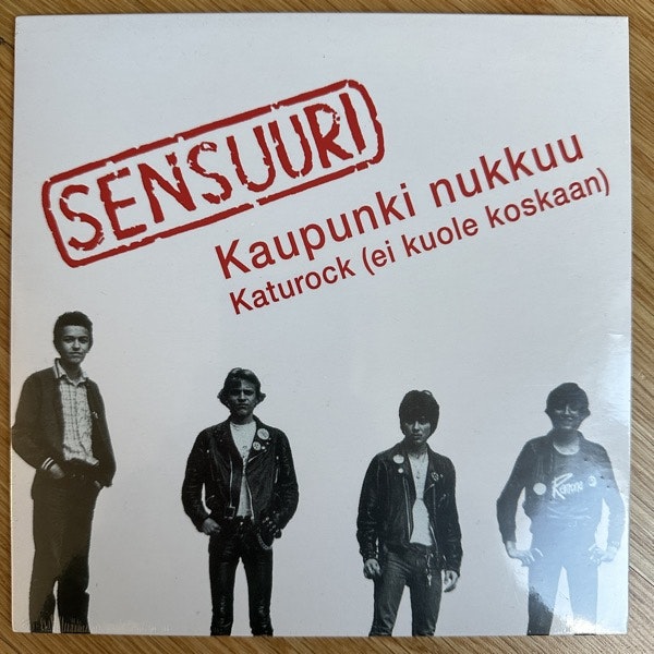 SENSUURI Kaupunki Nukkuu (Svart - Finland reissue) (SS) 7"