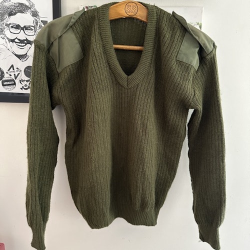 ARMY SWEATER (S) (USED) KNITTED SWEATER