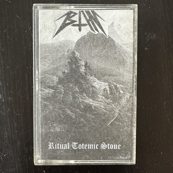 BT.HN Ritual Totemic Stone (Trash Ritual - USA 2nd edition) (EX) TAPE