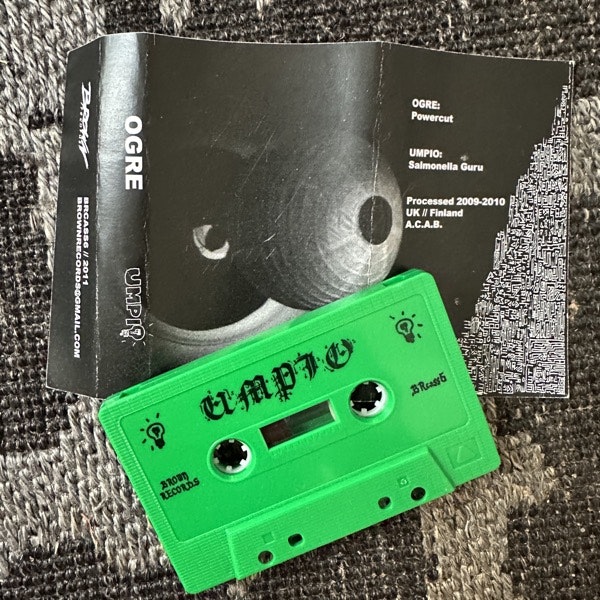 OGRE / UMPIO Split (Brown - Finland original) (EX) TAPE