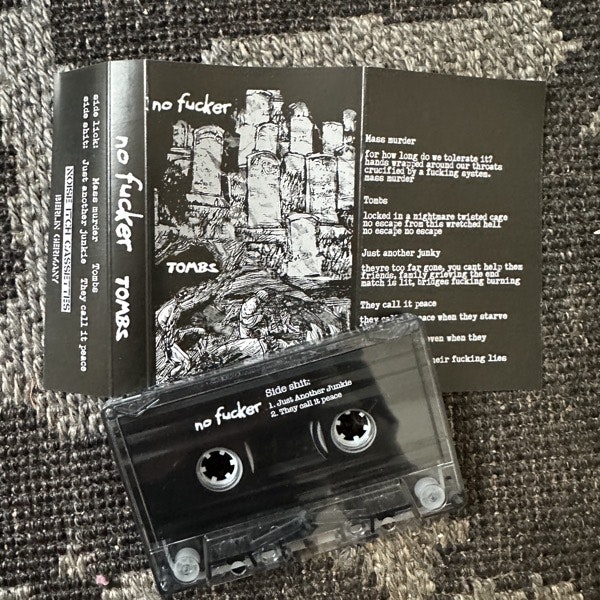 NO FUCKER Tombs (Noise Itch Cassettes - Germany original) (EX) TAPE