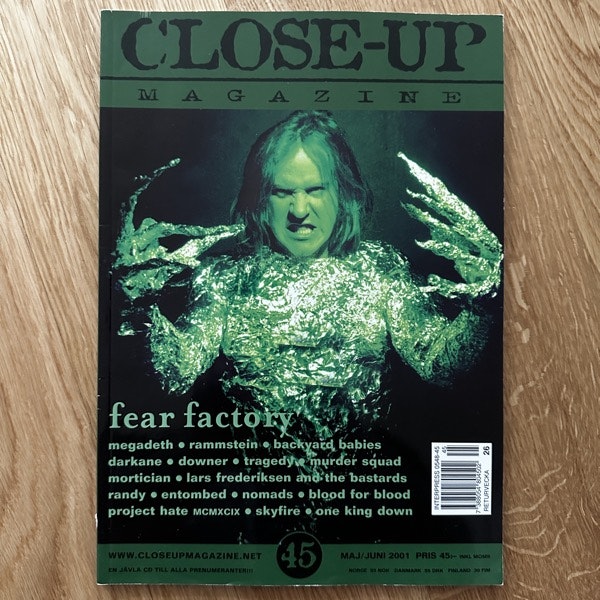 CLOSE-UP MAGAZINE #45 2001 (EX) MAGAZINE