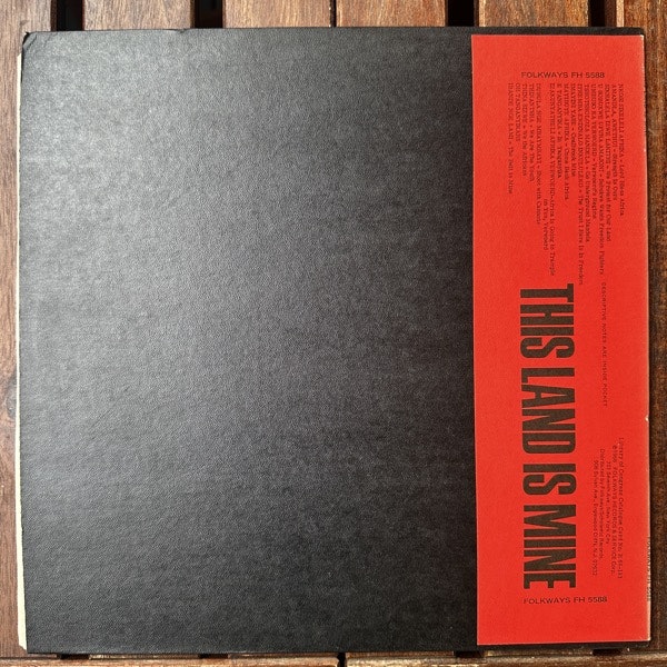 VARIOUS This Land Is Mine – South African Freedom Songs (Folkways - USA original) (VG+) LP