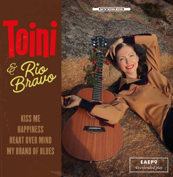 Toini & Rio Bravo - Kiss Me | 7''
