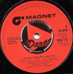 Darts – The Boy From New York City. 7''