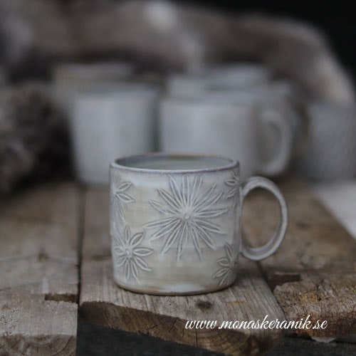 Lisa - Kaffe-/temugg "Blomman"- Handgjord keramik i stengods