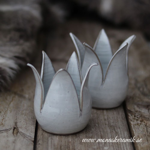 Lisa - Ljusstake "Tulpan" - Handgjord keramik i stengods