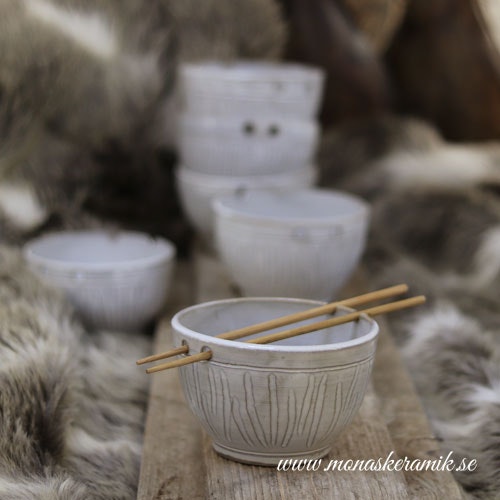 japaninspirerad skål, handgjord keramik i stengods, drejad skål, drejad skål för soppa ris och nudlar