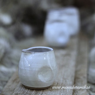 Kuji - Mjölk kanna - Handgjord keramik i stengods