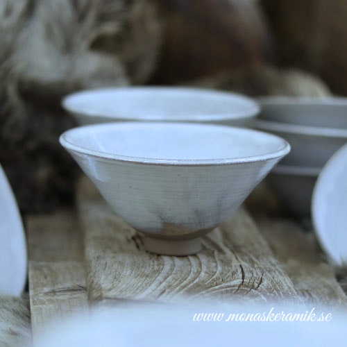 svenskt keramik hantverk, keramik, drejad skål, skål, skålar, japaninspirerad skål, japansk skål, svensk keramik, handgjord keramik i stengods