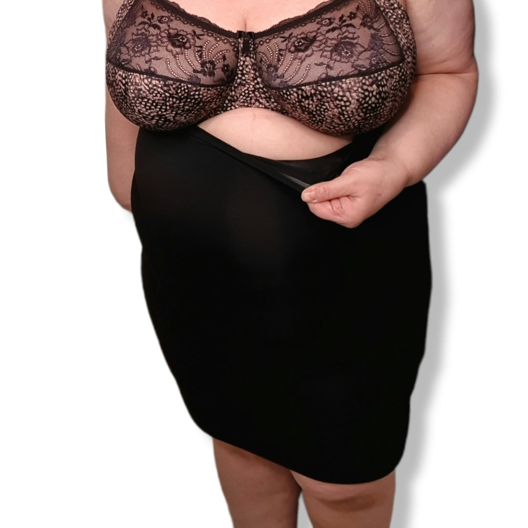 Kjol med shapingeffekt  brun plus size