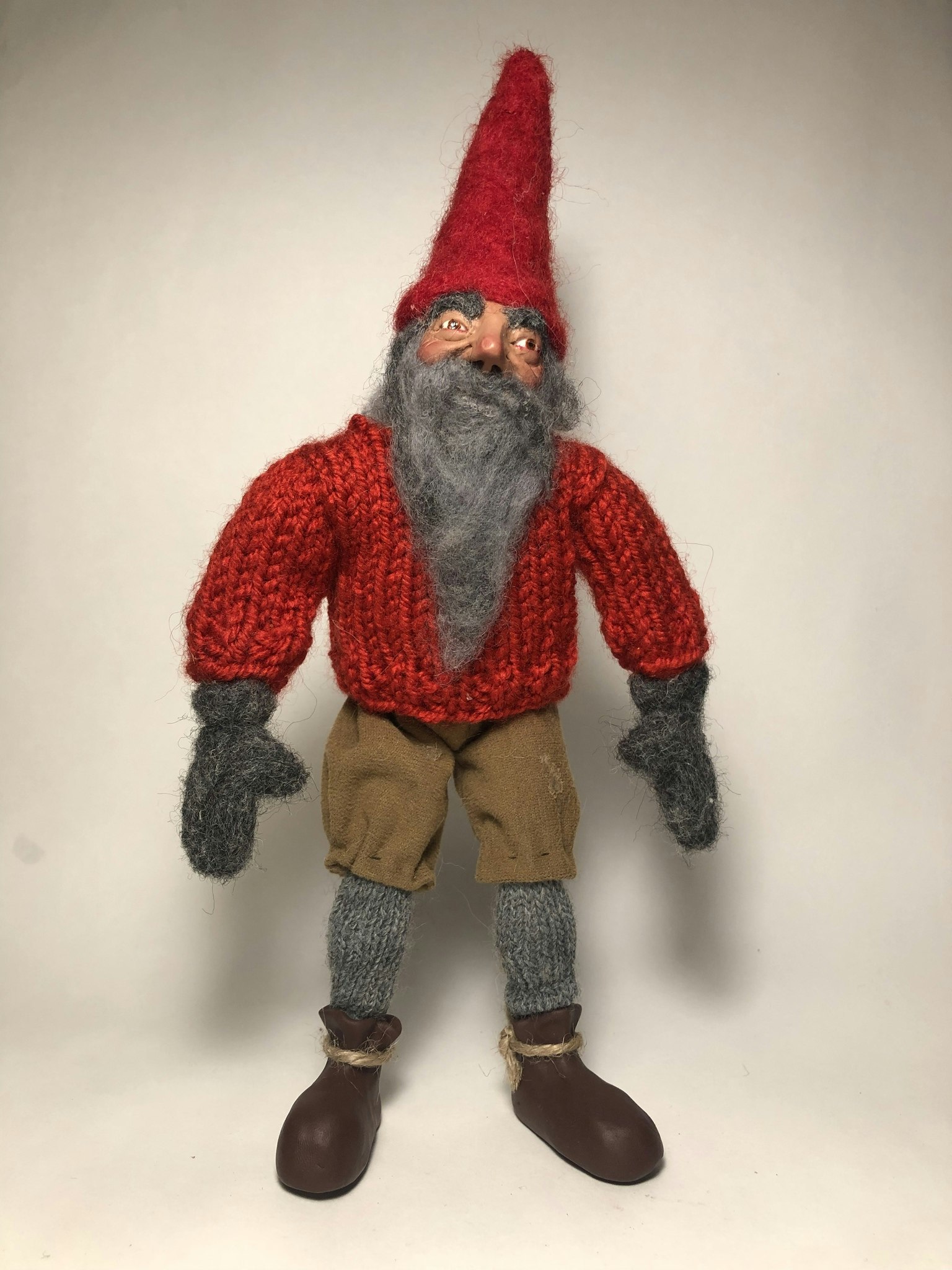 ‘Ragnrod’ tomte art doll