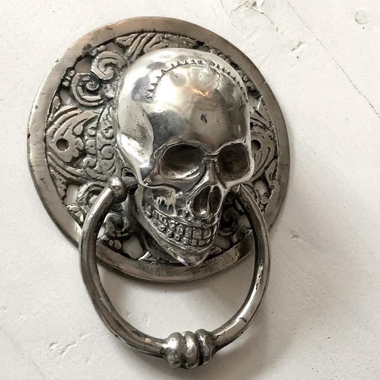 Dörrknackare silverfärgad - skull