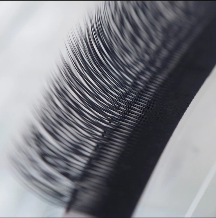 SS Luxe Double curl and length Faux Mink Fit for volume Eyelash Extension