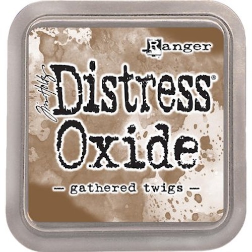 Distress oxide dyna, gathered twigs