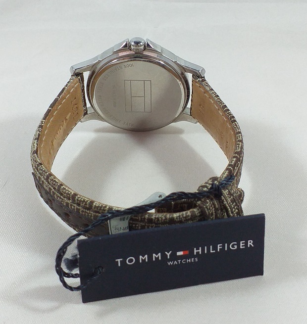 Tommy Hilfiger - Damklocka med mönstrat armband