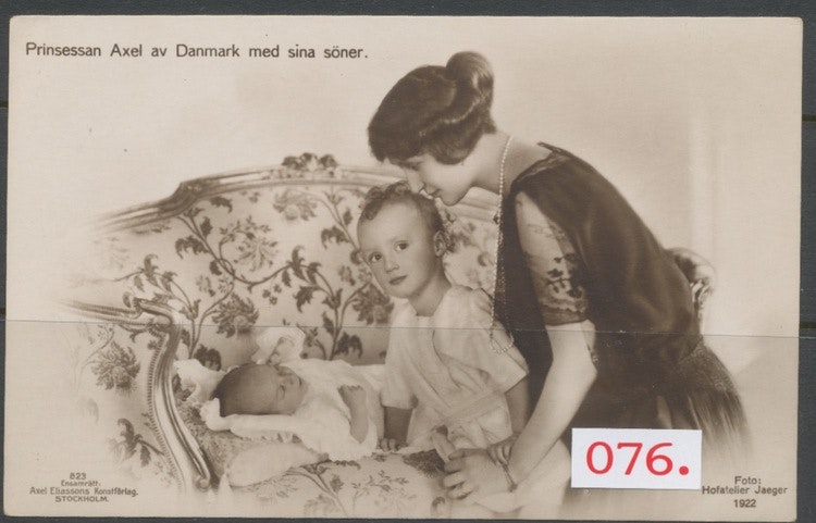 Prinsessan Axel av Danmark med söner