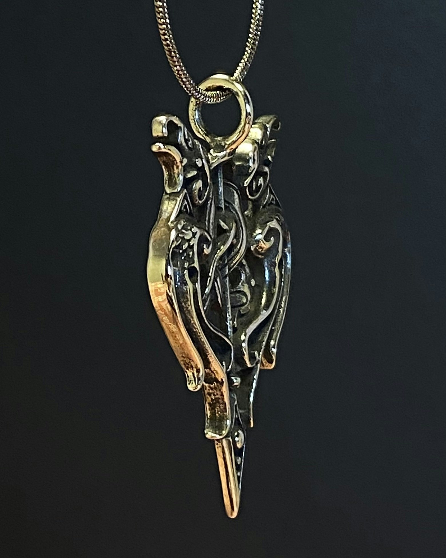 Odins ravens Valknut pendant