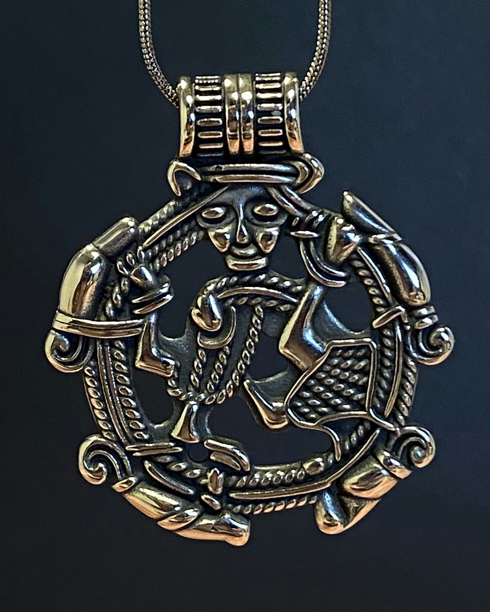 “Gripedyr” Borre style viking pendant