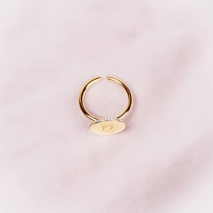Quaintrelle Signature Ring Gold