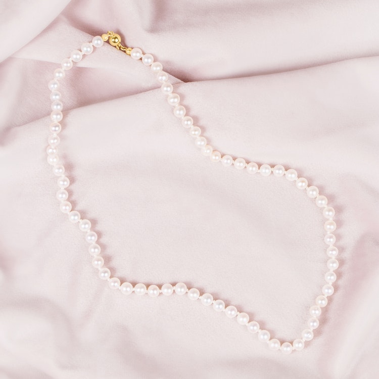 Gabrielle Pearl Necklace 48