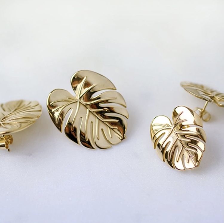 Palm Leaf Earrings Gold