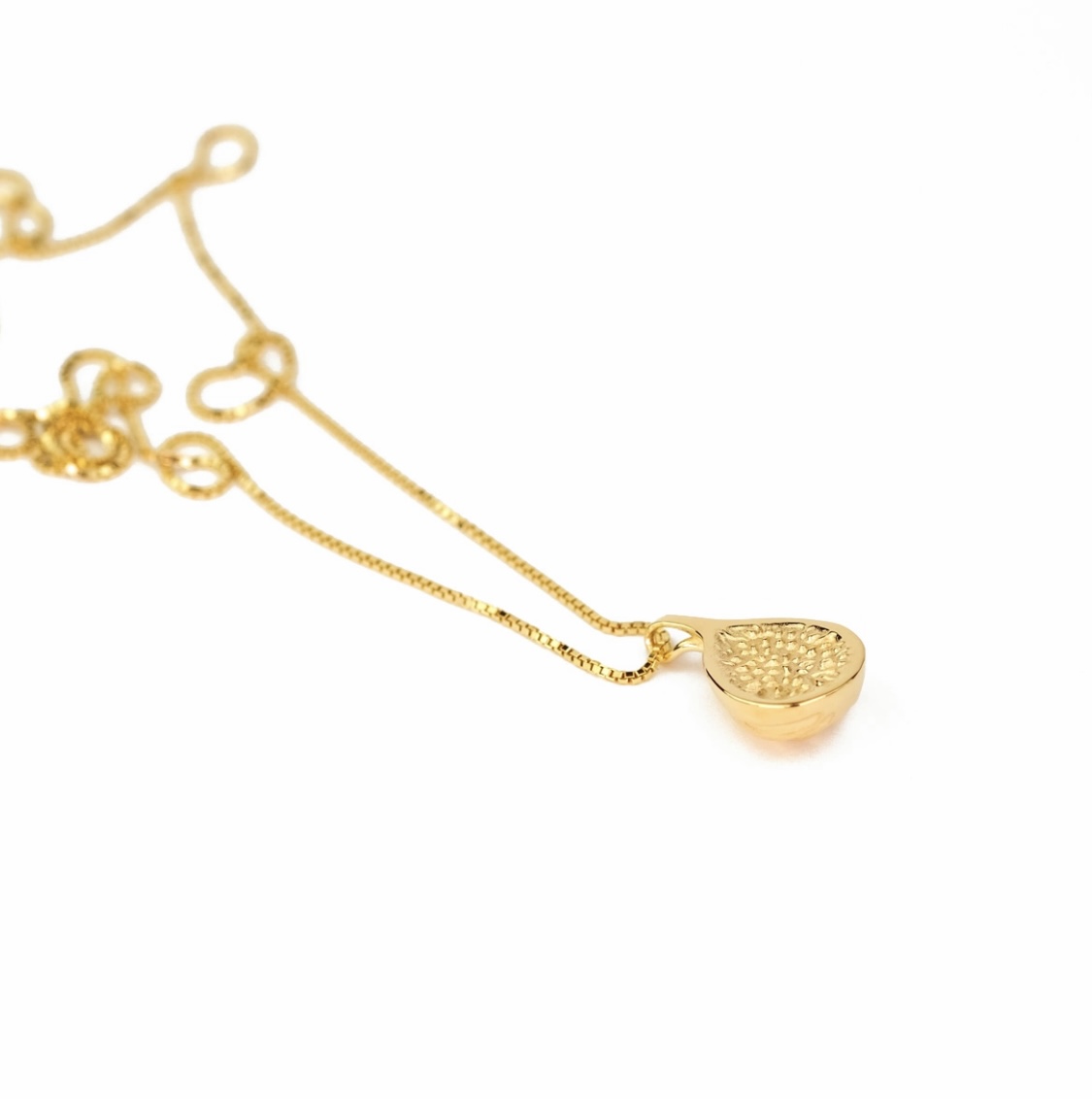 Fig Necklace Gold