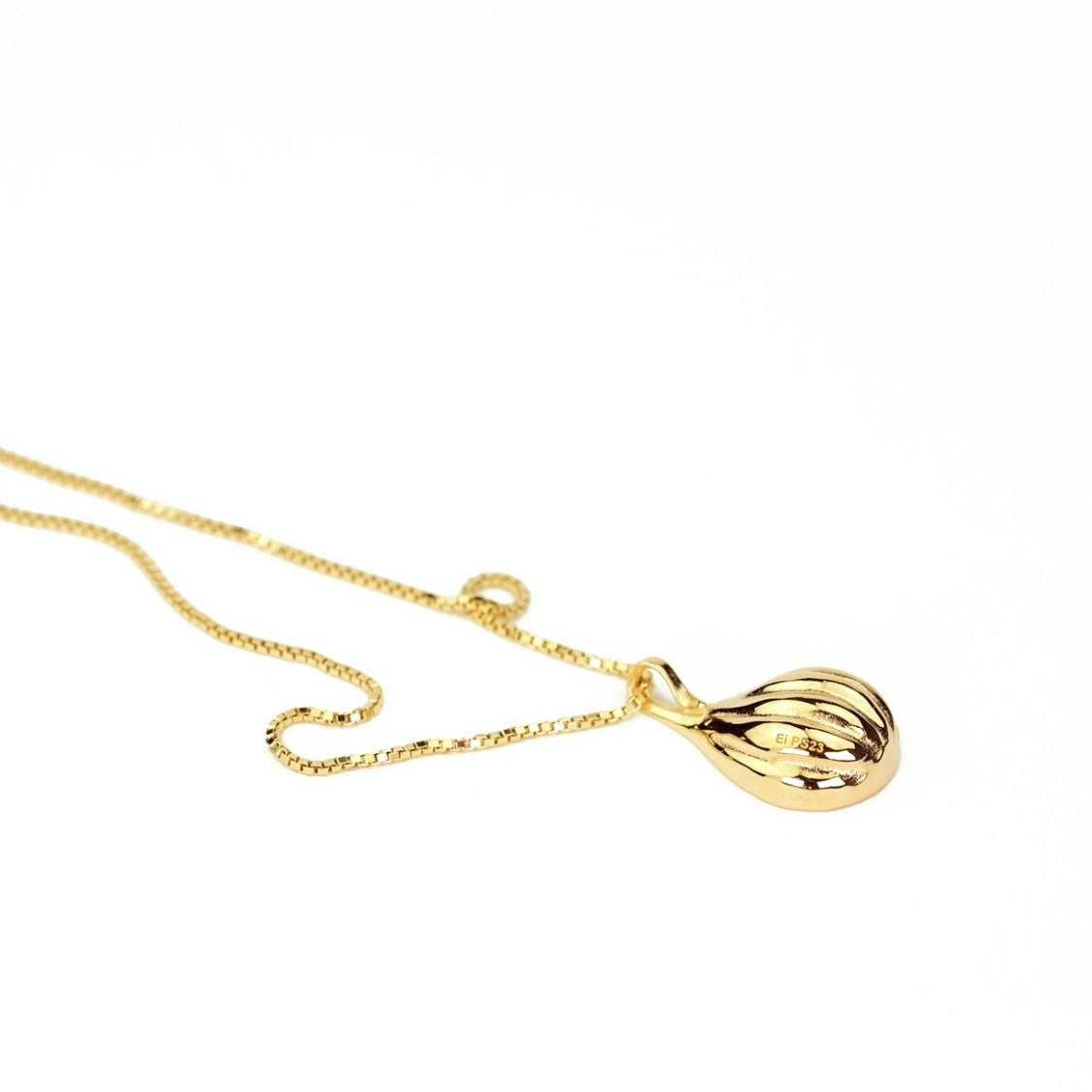Fig Necklace Gold
