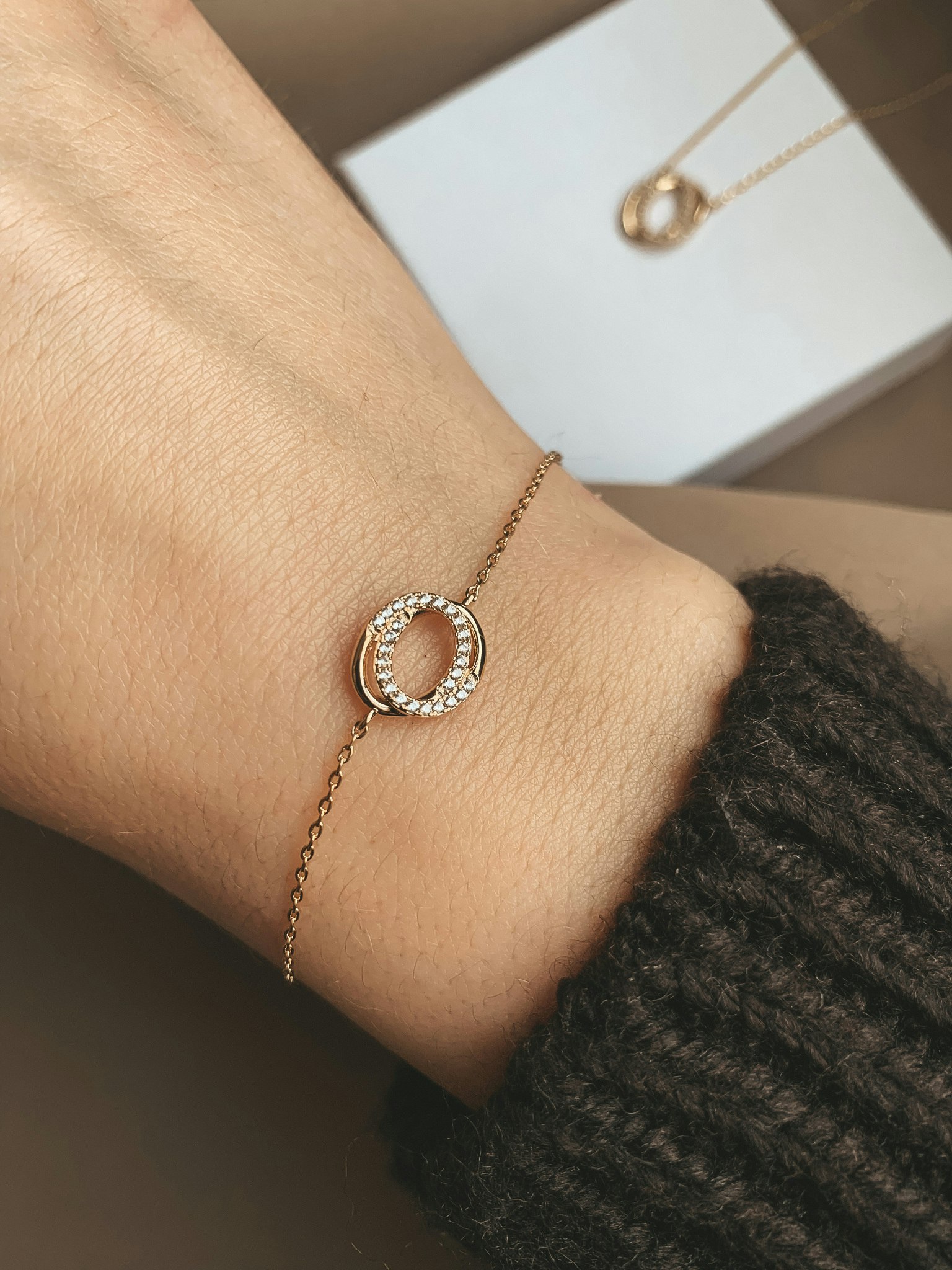 Circle of Paris Bracelet Gold