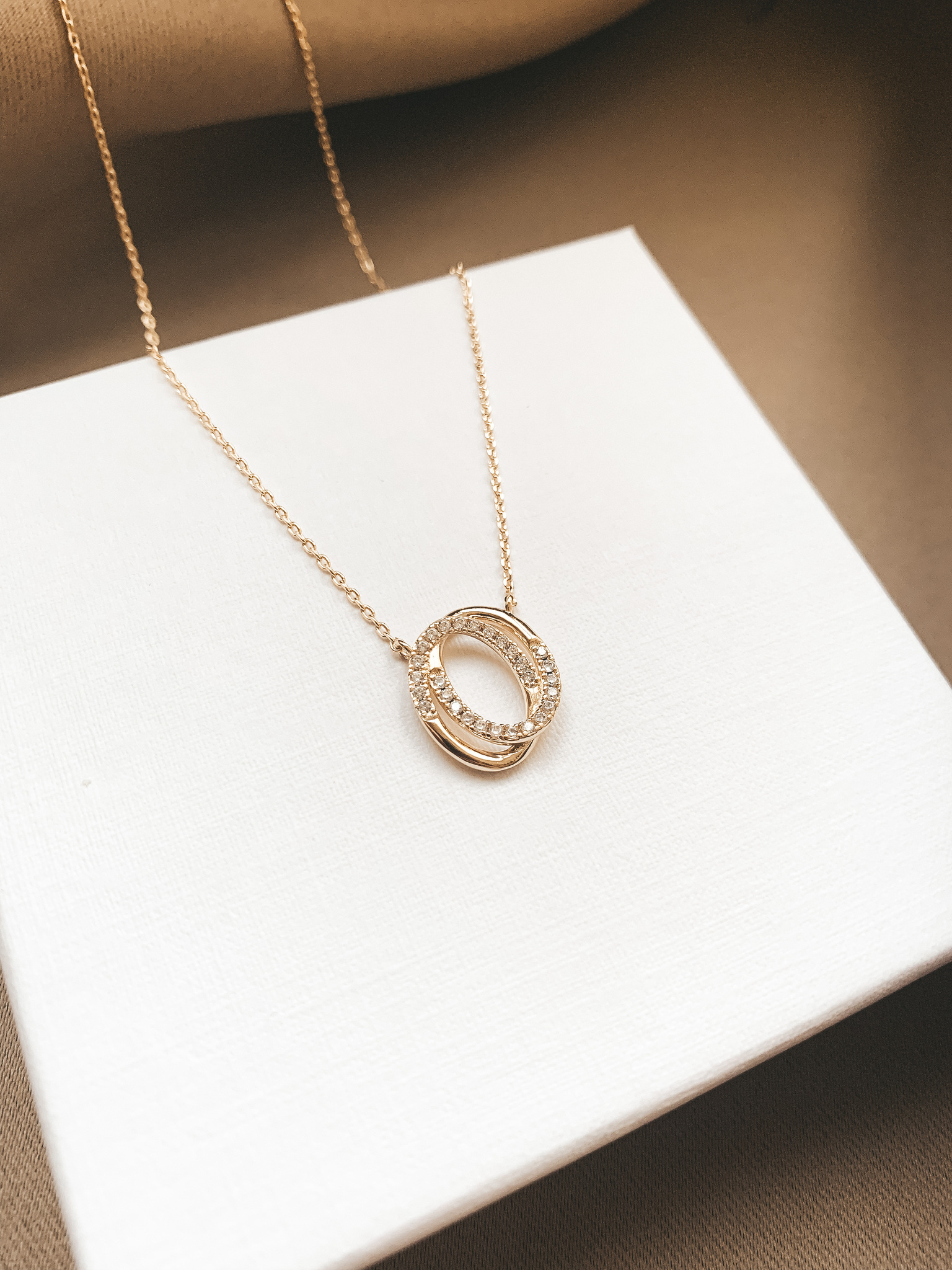 Circle of Paris Necklace Gold