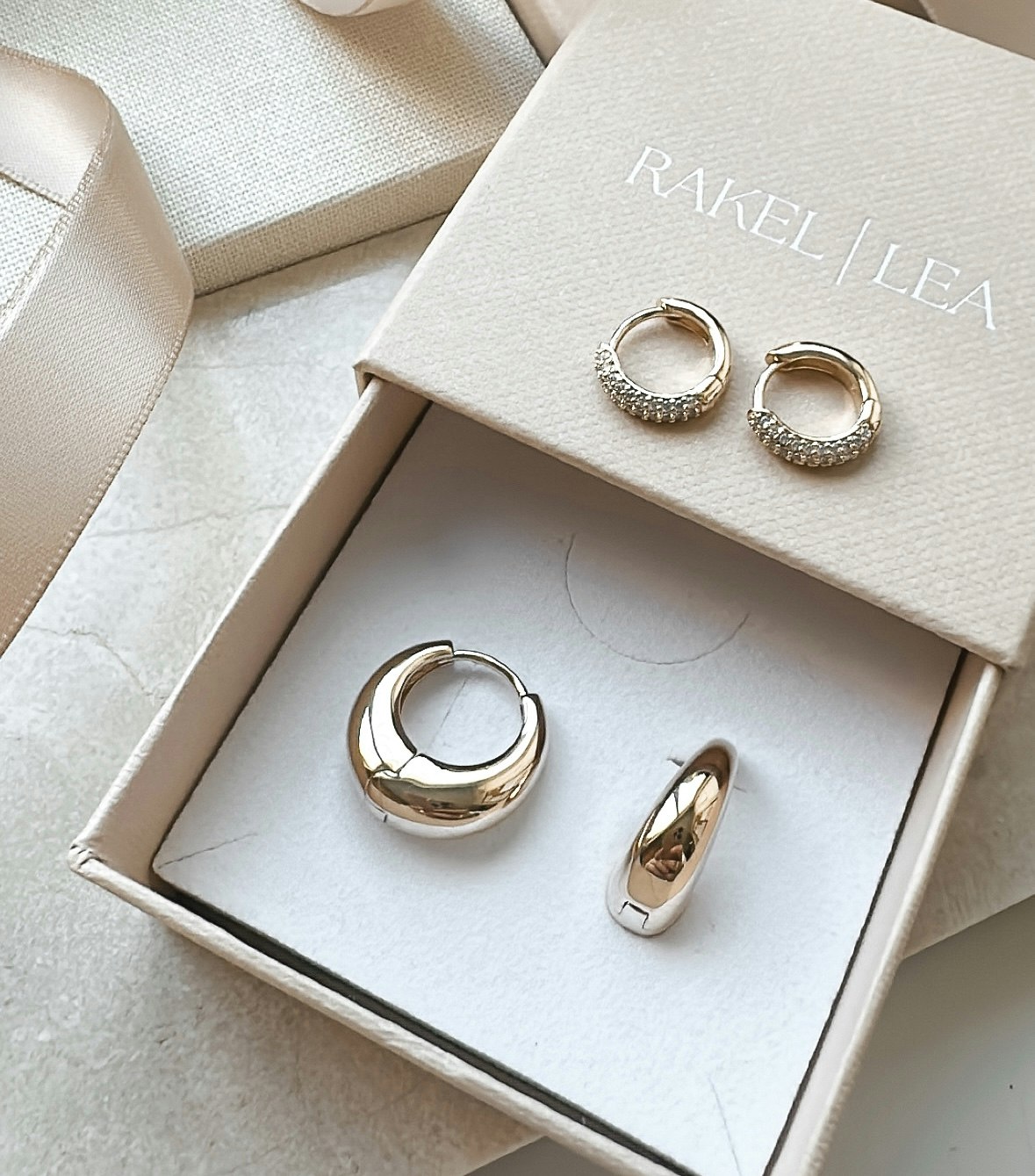 Chunky Hoops Gold