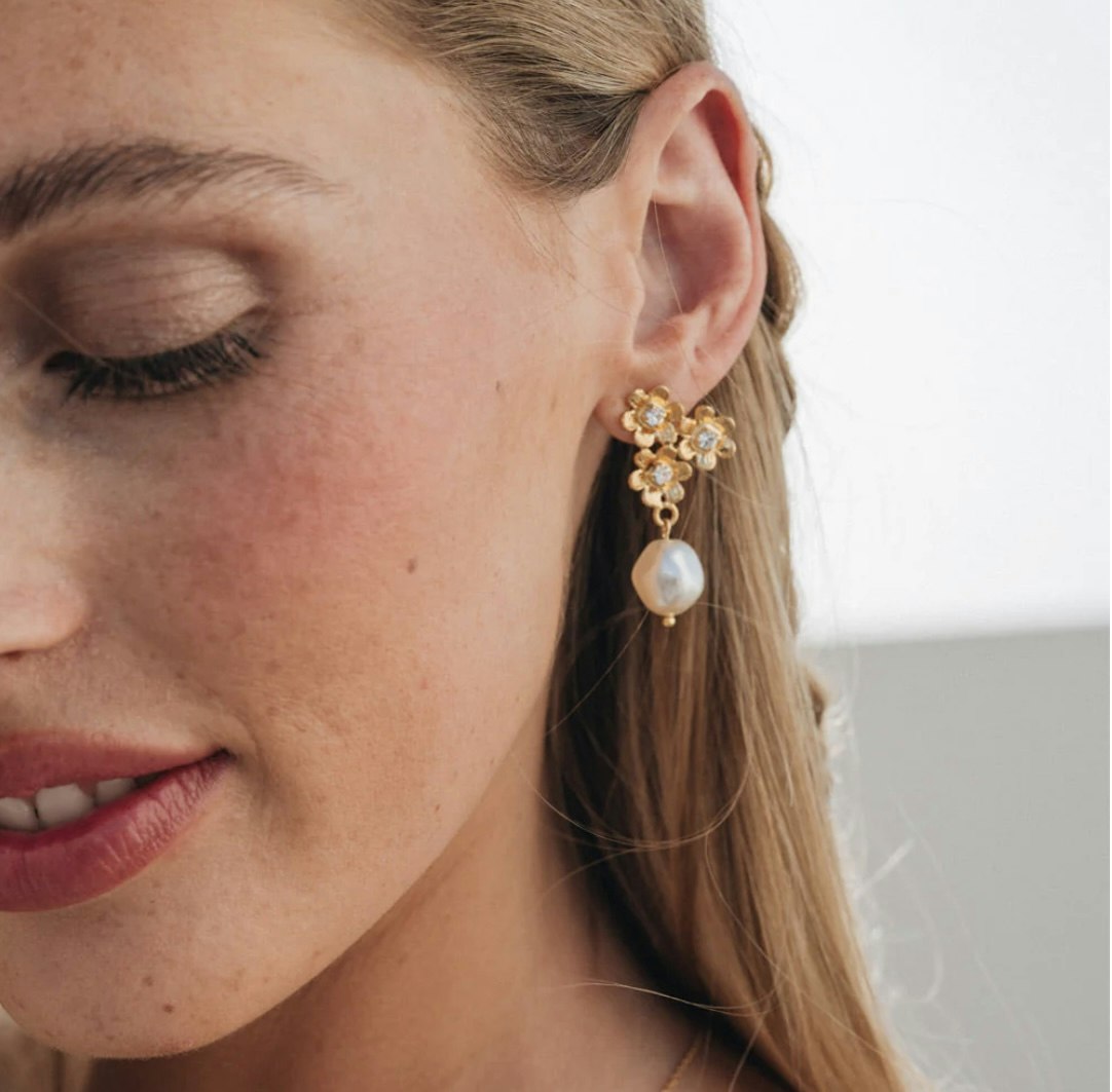 Juni Earrings Pearl/Crystal