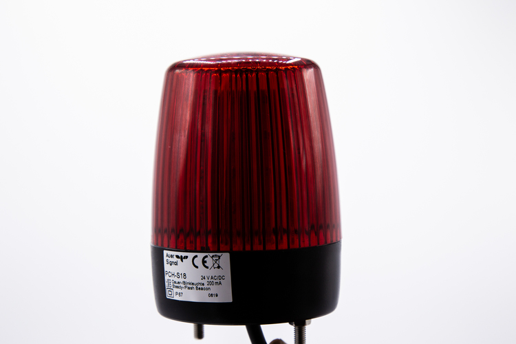 Lampa LED röd inkl 6m kabel