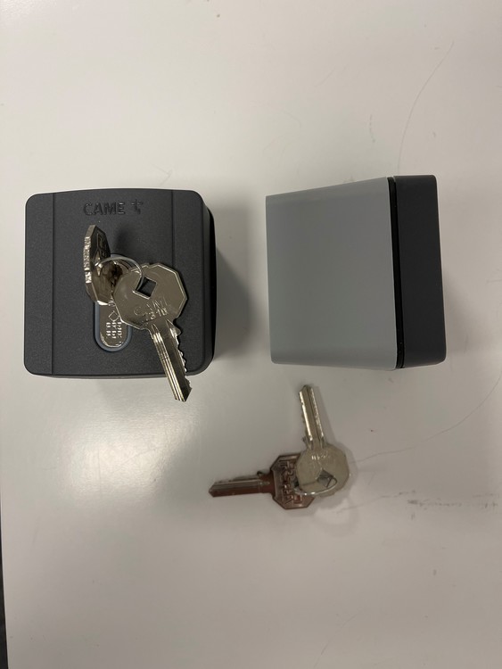 Nyckelbrytare med din cylinder & nyckel