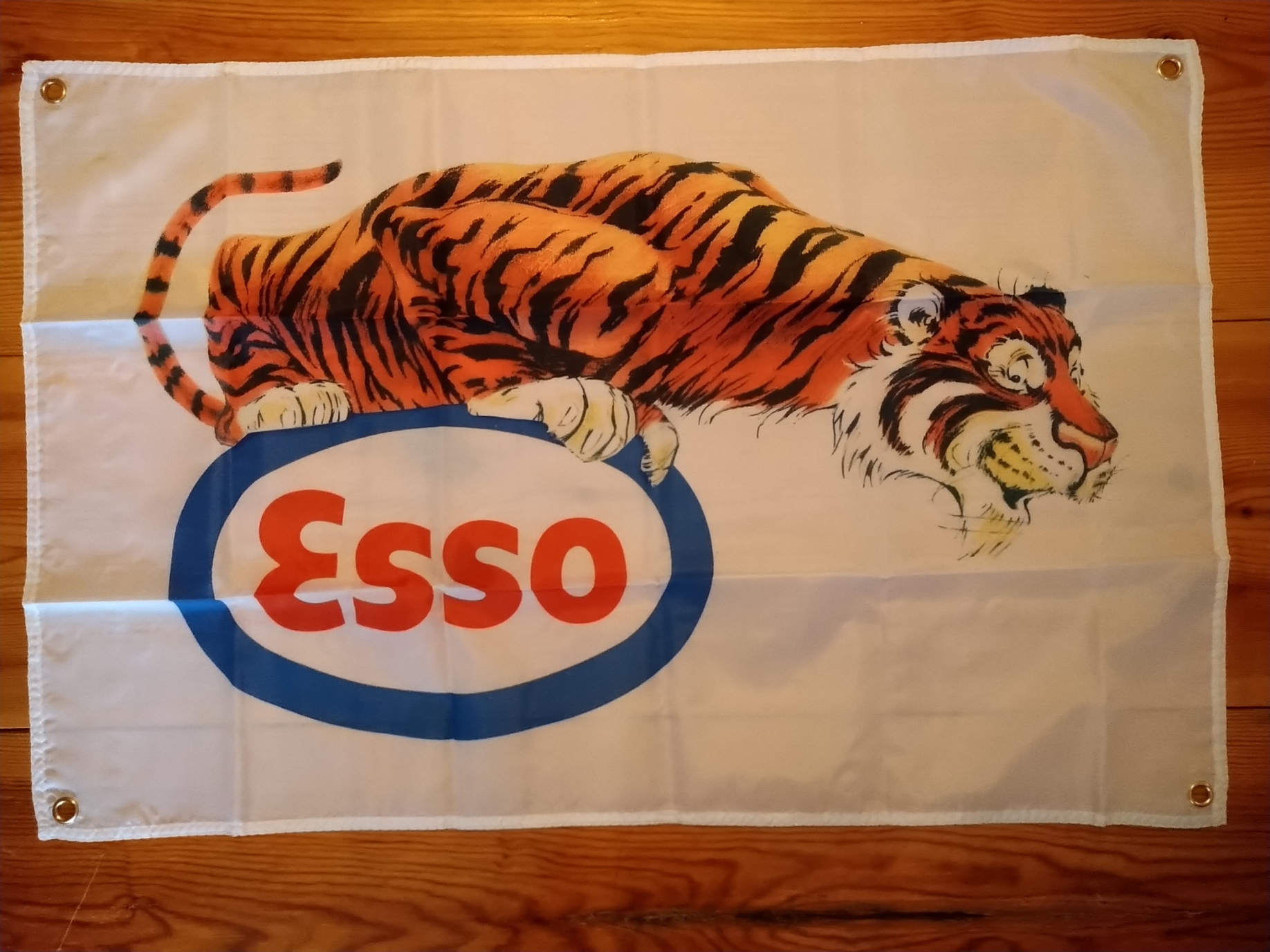 Flagga/Väggbonad Esso 60x90 cm