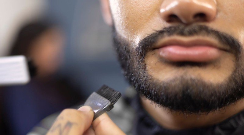 No More Grey: Den kompletta guiden till att färga ditt skägg hemma