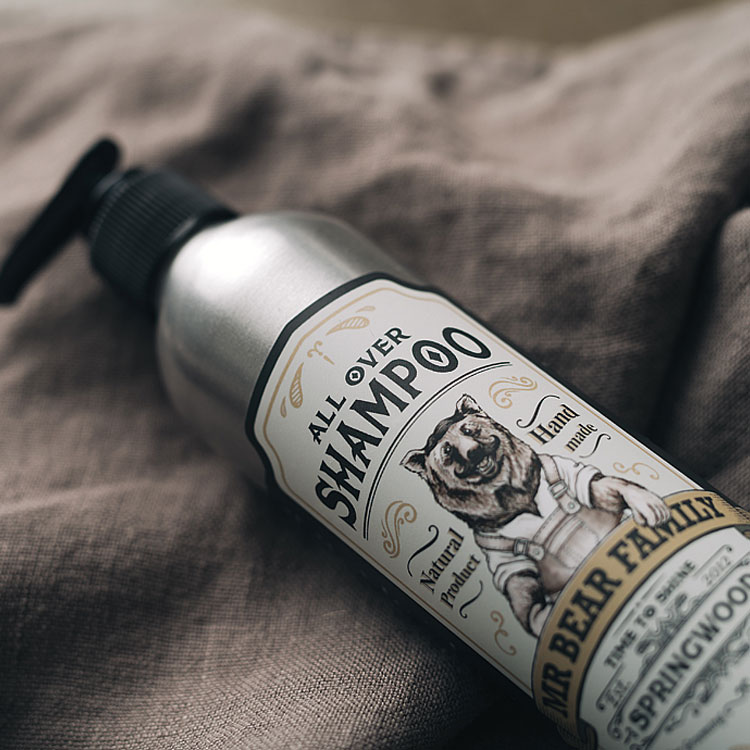 Mr Bear Family All Over Shampoo Springwood, ett shampoo gjort på naturliga produkter som både är snällt och skonsamt för håret