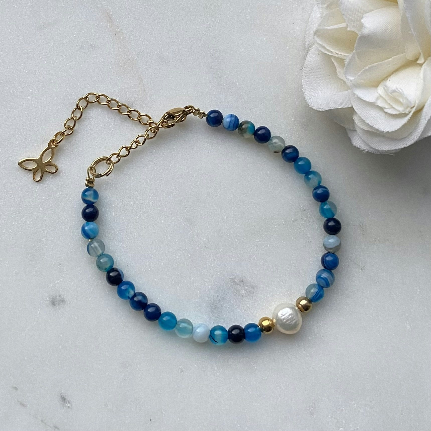 Armband - blå bandagat