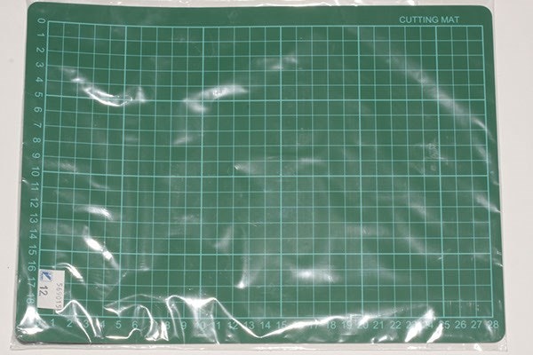 CUTTING MAT A4 22X30CM 3MM GREEN