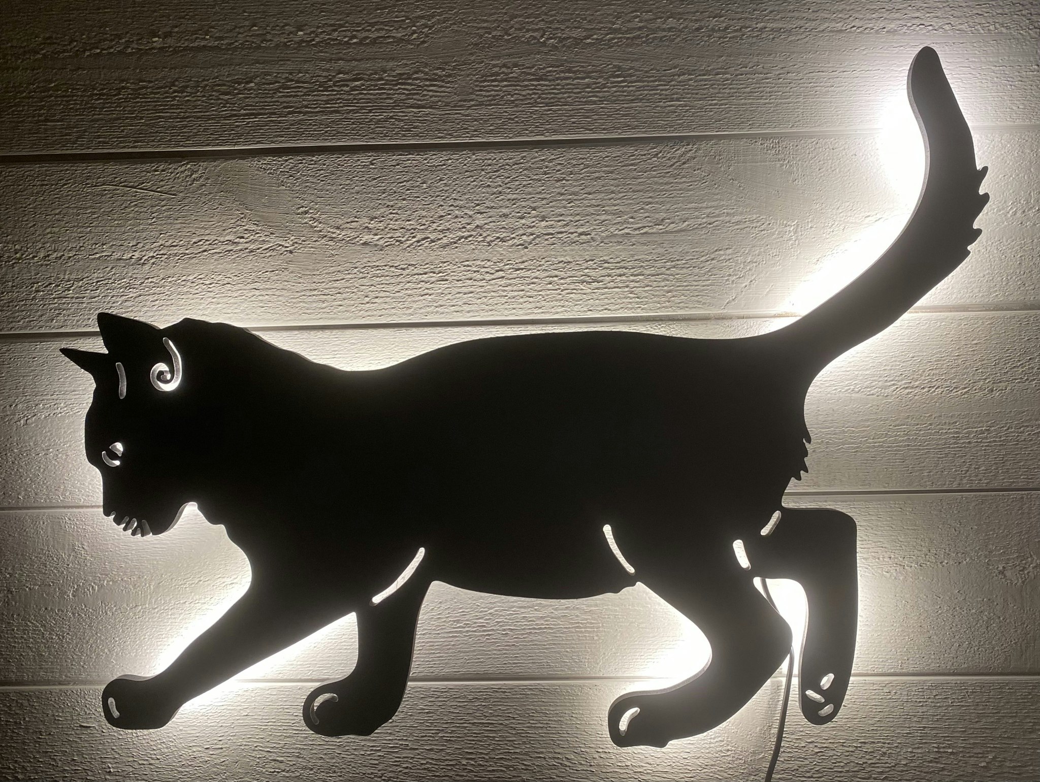 Vägglampa Lekande Katt - Mörby Design AB