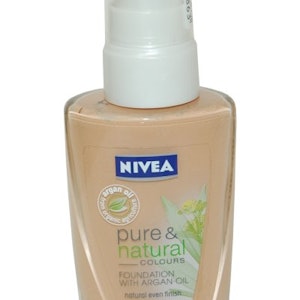 Nivea Pure & Natural Foundation with Argan Oil 30 ml Sand