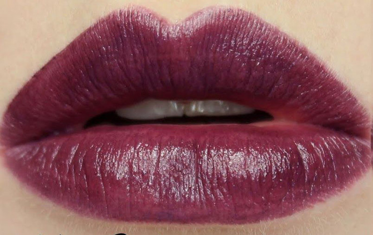 Revolution Makeup Vegan & Cruelty Free Matte Lipstick-147 Vampire