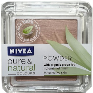 Nivea Pure & Natural Fowder with Oranic Green Tea