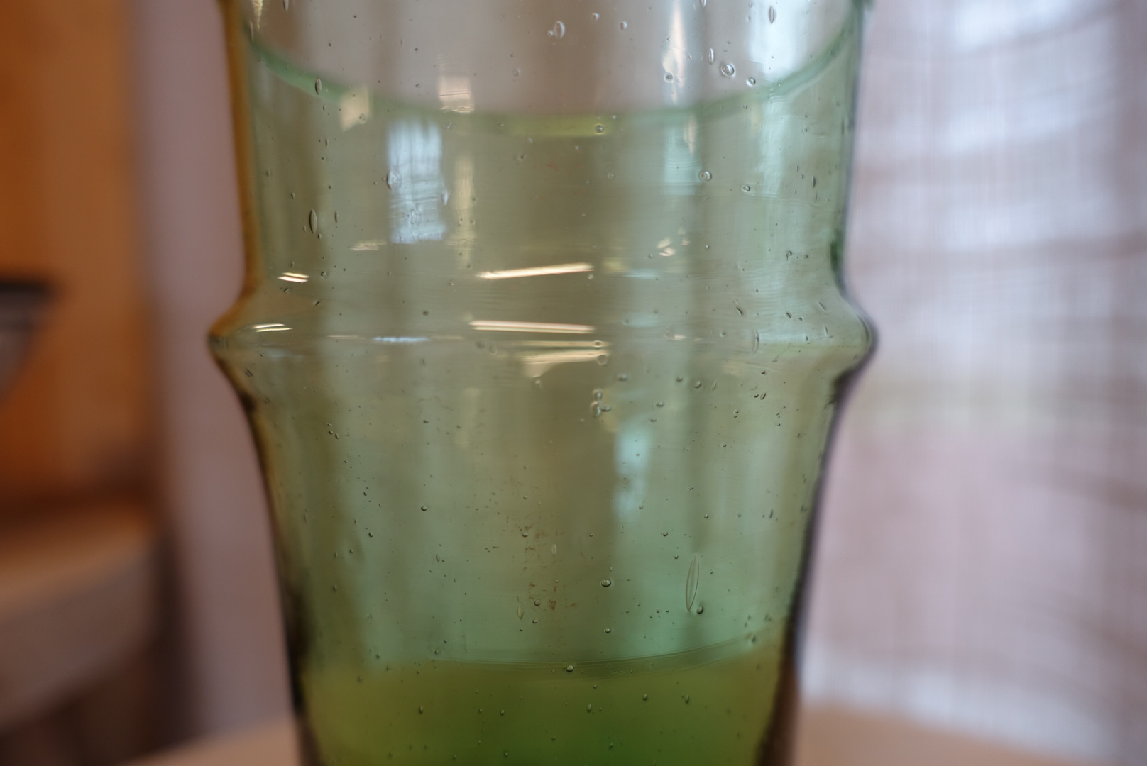 Glas i grönt återvunnet glas
