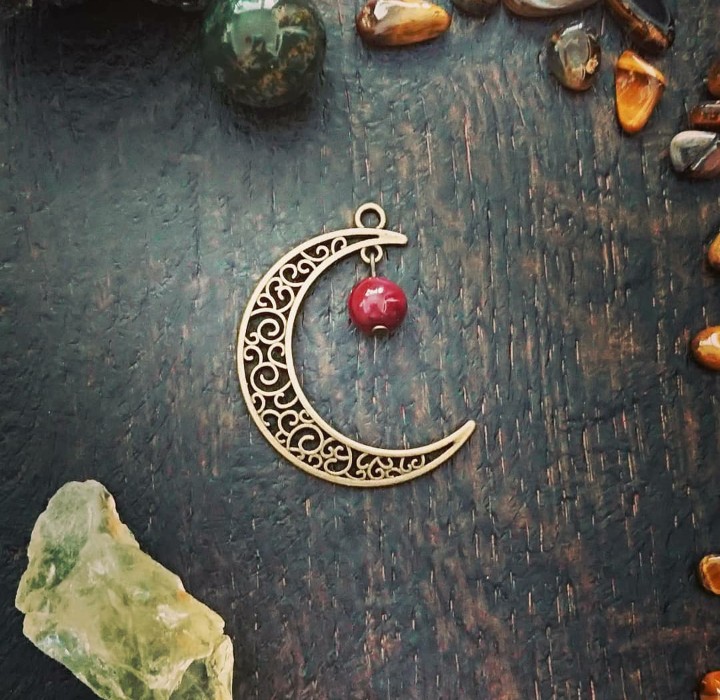 Moon Magic hänge med Mookait och antikt bronsfärgad måne
