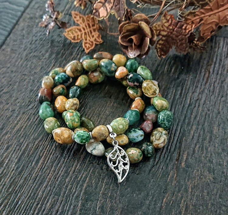 Halsband/wrap armband av Ocean Jaspis med ett löv och antikt silverfärgade  detaljer - Nymph by Pamela